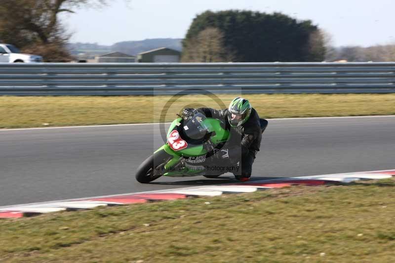Motorcycle action photographs;Trackday digital images;event digital images;eventdigitalimages;no limits trackday;peter wileman photography;snetterton;snetterton circuit norfolk;snetterton photographs;trackday;trackday photos