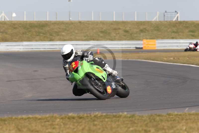 Motorcycle action photographs;Trackday digital images;event digital images;eventdigitalimages;no limits trackday;peter wileman photography;snetterton;snetterton circuit norfolk;snetterton photographs;trackday;trackday photos