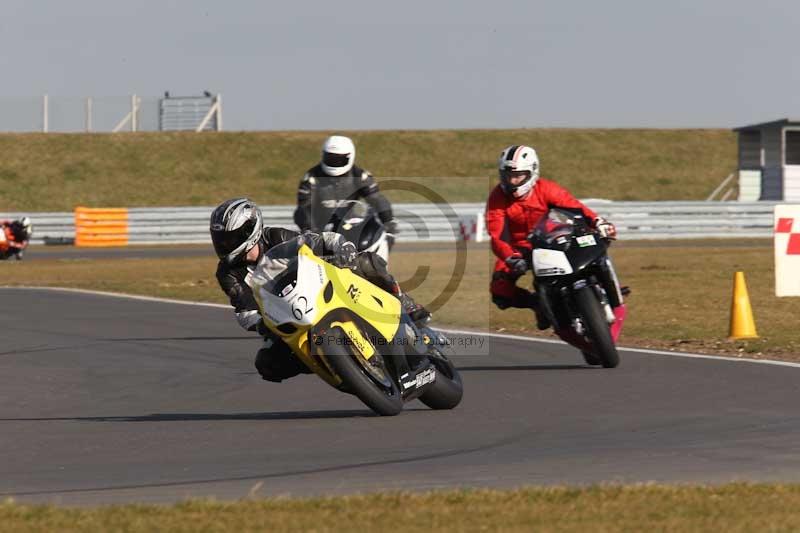 Motorcycle action photographs;Trackday digital images;event digital images;eventdigitalimages;no limits trackday;peter wileman photography;snetterton;snetterton circuit norfolk;snetterton photographs;trackday;trackday photos