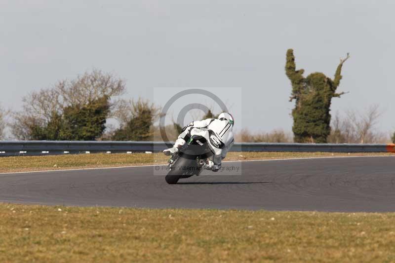 Motorcycle action photographs;Trackday digital images;event digital images;eventdigitalimages;no limits trackday;peter wileman photography;snetterton;snetterton circuit norfolk;snetterton photographs;trackday;trackday photos