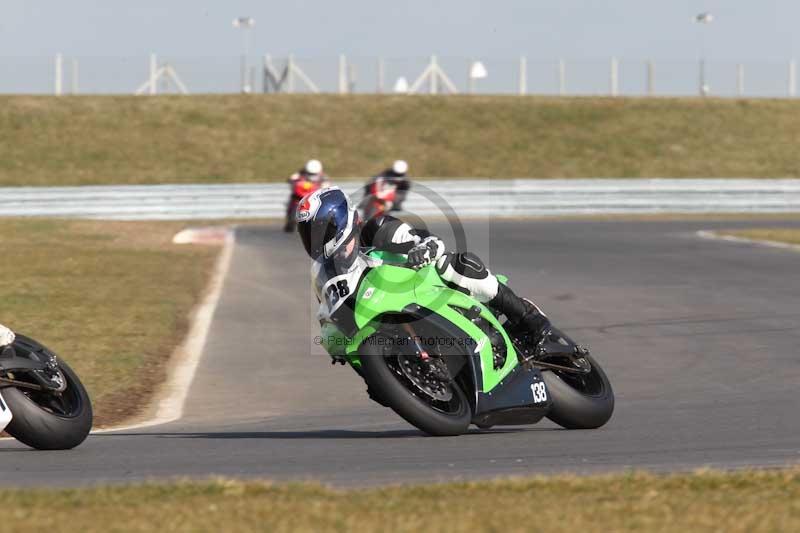 Motorcycle action photographs;Trackday digital images;event digital images;eventdigitalimages;no limits trackday;peter wileman photography;snetterton;snetterton circuit norfolk;snetterton photographs;trackday;trackday photos