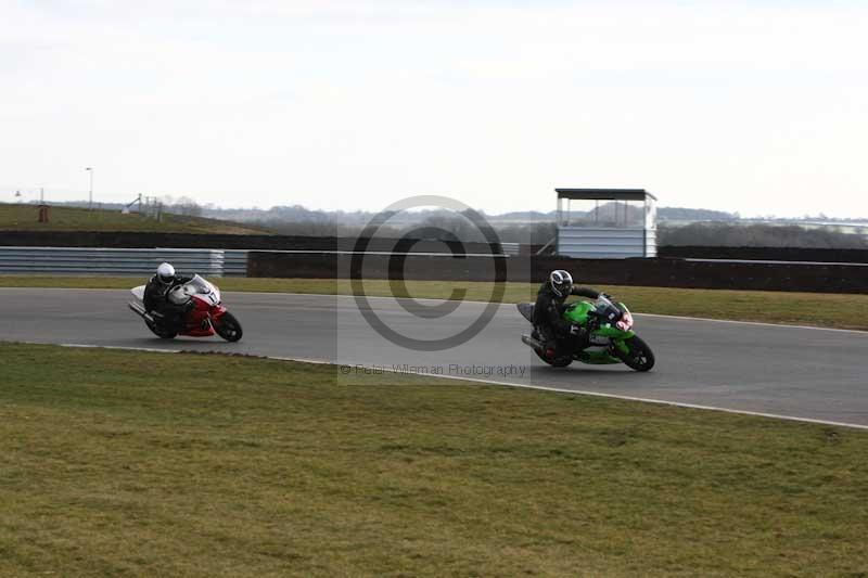 Motorcycle action photographs;Trackday digital images;event digital images;eventdigitalimages;no limits trackday;peter wileman photography;snetterton;snetterton circuit norfolk;snetterton photographs;trackday;trackday photos