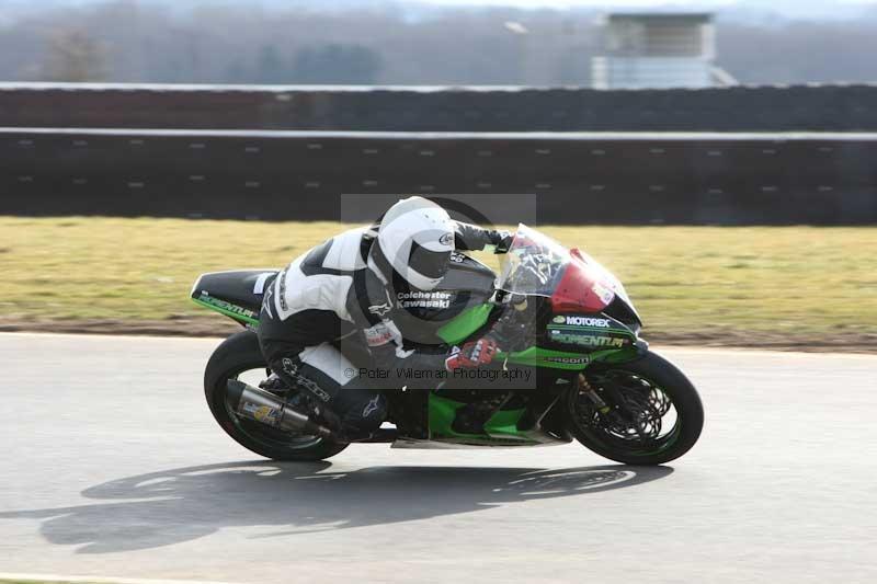 Motorcycle action photographs;Trackday digital images;event digital images;eventdigitalimages;no limits trackday;peter wileman photography;snetterton;snetterton circuit norfolk;snetterton photographs;trackday;trackday photos