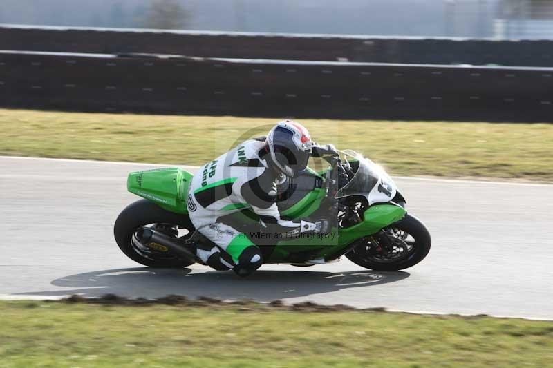 Motorcycle action photographs;Trackday digital images;event digital images;eventdigitalimages;no limits trackday;peter wileman photography;snetterton;snetterton circuit norfolk;snetterton photographs;trackday;trackday photos