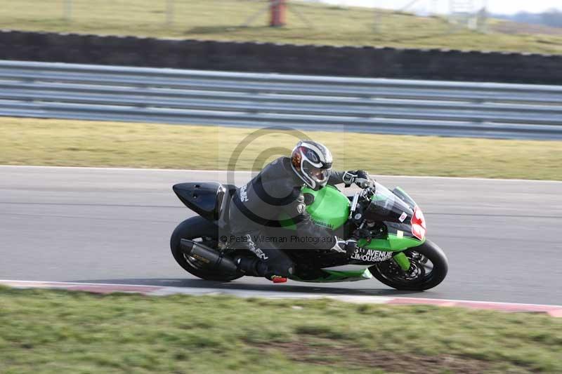 Motorcycle action photographs;Trackday digital images;event digital images;eventdigitalimages;no limits trackday;peter wileman photography;snetterton;snetterton circuit norfolk;snetterton photographs;trackday;trackday photos