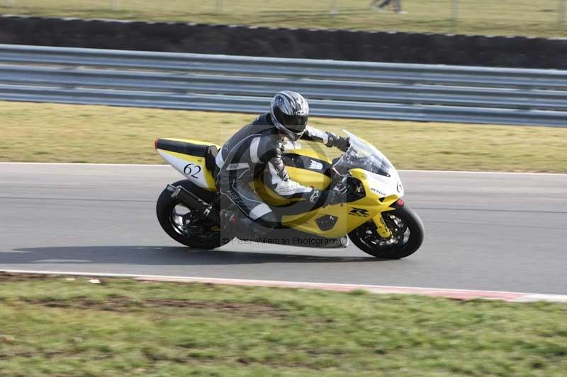 Motorcycle action photographs;Trackday digital images;event digital images;eventdigitalimages;no limits trackday;peter wileman photography;snetterton;snetterton circuit norfolk;snetterton photographs;trackday;trackday photos