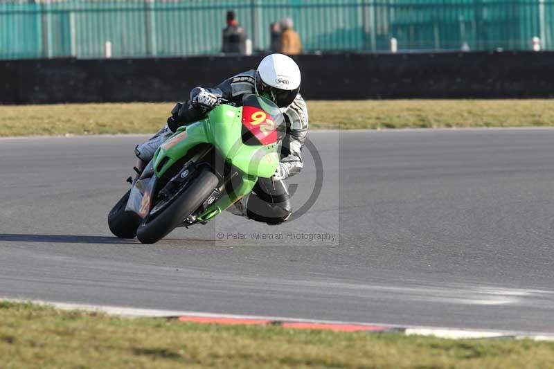 Motorcycle action photographs;Trackday digital images;event digital images;eventdigitalimages;no limits trackday;peter wileman photography;snetterton;snetterton circuit norfolk;snetterton photographs;trackday;trackday photos