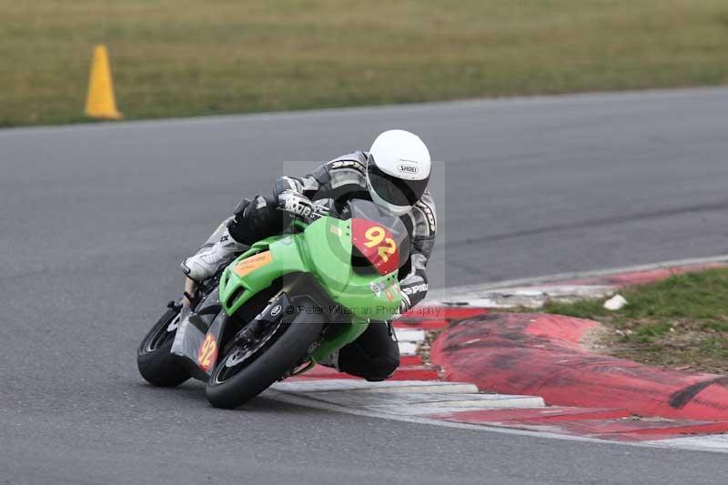 Motorcycle action photographs;Trackday digital images;event digital images;eventdigitalimages;no limits trackday;peter wileman photography;snetterton;snetterton circuit norfolk;snetterton photographs;trackday;trackday photos