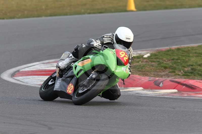 Motorcycle action photographs;Trackday digital images;event digital images;eventdigitalimages;no limits trackday;peter wileman photography;snetterton;snetterton circuit norfolk;snetterton photographs;trackday;trackday photos