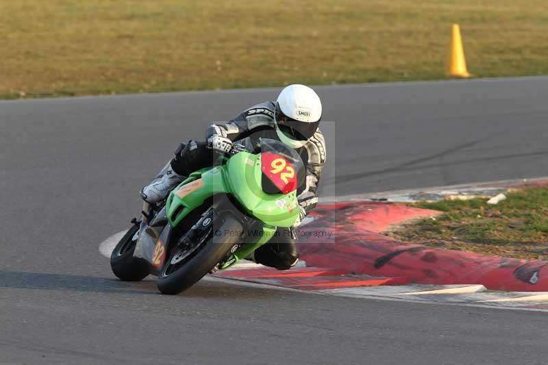 Motorcycle action photographs;Trackday digital images;event digital images;eventdigitalimages;no limits trackday;peter wileman photography;snetterton;snetterton circuit norfolk;snetterton photographs;trackday;trackday photos