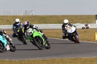 Motorcycle-action-photographs;Trackday-digital-images;event-digital-images;eventdigitalimages;no-limits-trackday;peter-wileman-photography;snetterton;snetterton-circuit-norfolk;snetterton-photographs;trackday;trackday-photos