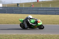 Motorcycle-action-photographs;Trackday-digital-images;event-digital-images;eventdigitalimages;no-limits-trackday;peter-wileman-photography;snetterton;snetterton-circuit-norfolk;snetterton-photographs;trackday;trackday-photos