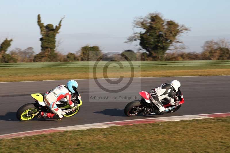 Motorcycle action photographs;Trackday digital images;event digital images;eventdigitalimages;no limits trackday;peter wileman photography;snetterton;snetterton circuit norfolk;snetterton photographs;trackday;trackday photos