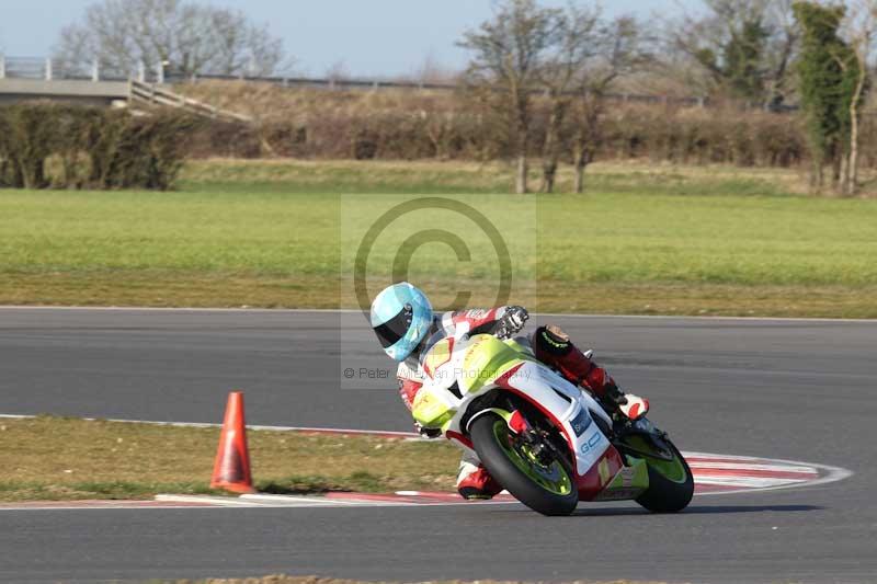 Motorcycle action photographs;Trackday digital images;event digital images;eventdigitalimages;no limits trackday;peter wileman photography;snetterton;snetterton circuit norfolk;snetterton photographs;trackday;trackday photos