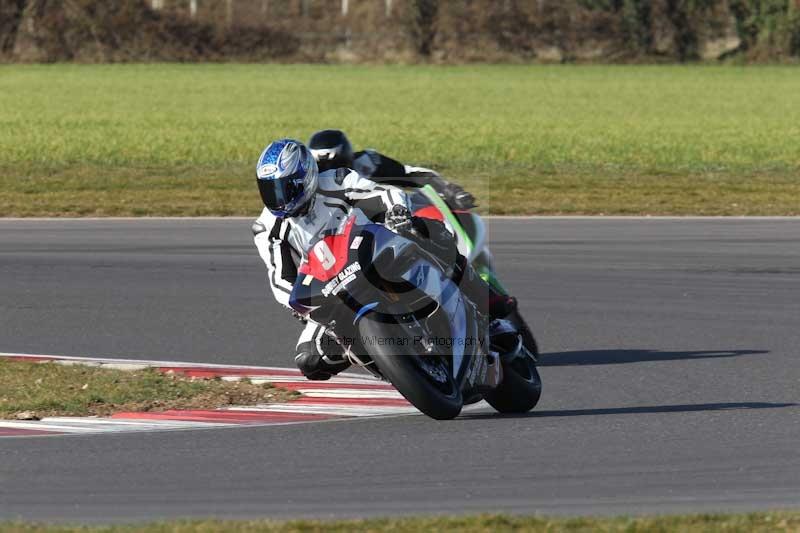 Motorcycle action photographs;Trackday digital images;event digital images;eventdigitalimages;no limits trackday;peter wileman photography;snetterton;snetterton circuit norfolk;snetterton photographs;trackday;trackday photos