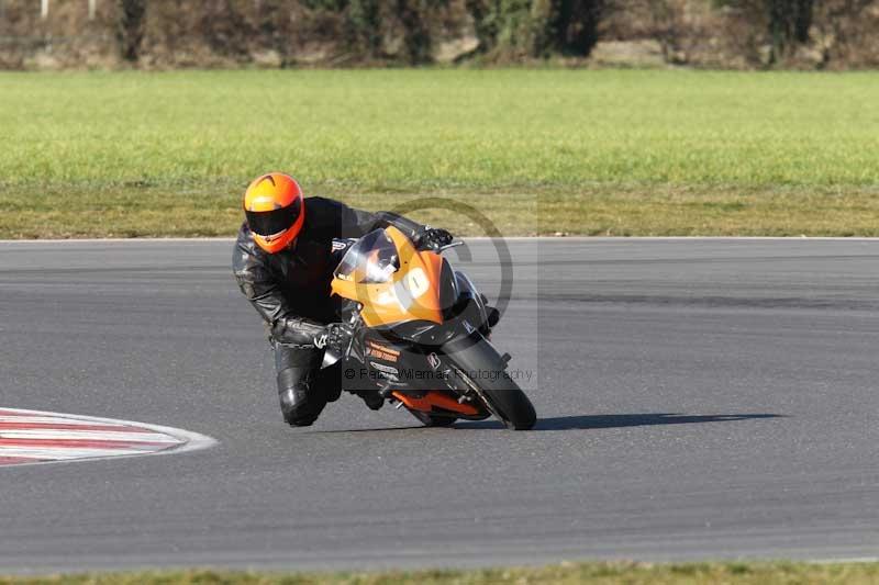 Motorcycle action photographs;Trackday digital images;event digital images;eventdigitalimages;no limits trackday;peter wileman photography;snetterton;snetterton circuit norfolk;snetterton photographs;trackday;trackday photos