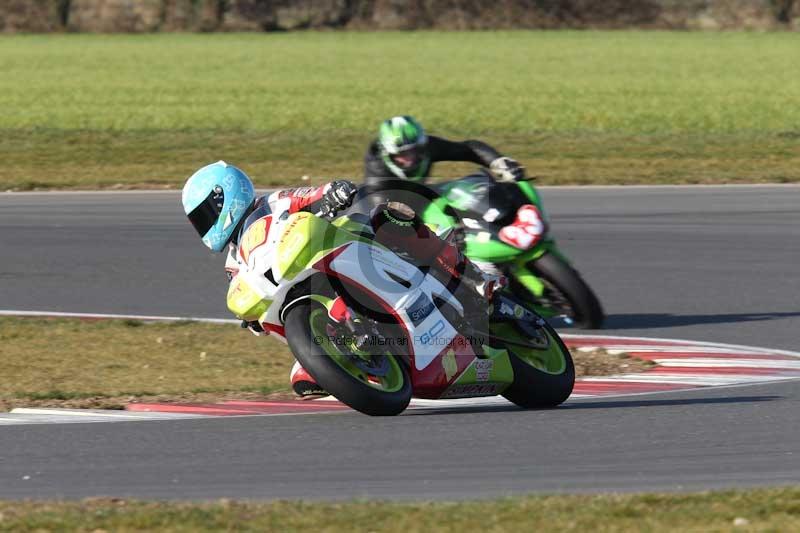Motorcycle action photographs;Trackday digital images;event digital images;eventdigitalimages;no limits trackday;peter wileman photography;snetterton;snetterton circuit norfolk;snetterton photographs;trackday;trackday photos