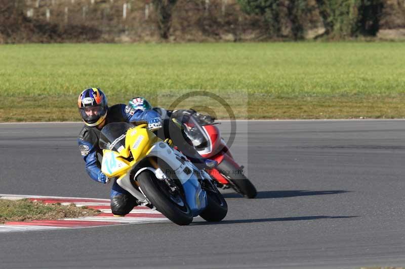 Motorcycle action photographs;Trackday digital images;event digital images;eventdigitalimages;no limits trackday;peter wileman photography;snetterton;snetterton circuit norfolk;snetterton photographs;trackday;trackday photos
