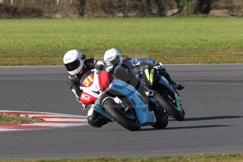 Motorcycle action photographs;Trackday digital images;event digital images;eventdigitalimages;no limits trackday;peter wileman photography;snetterton;snetterton circuit norfolk;snetterton photographs;trackday;trackday photos