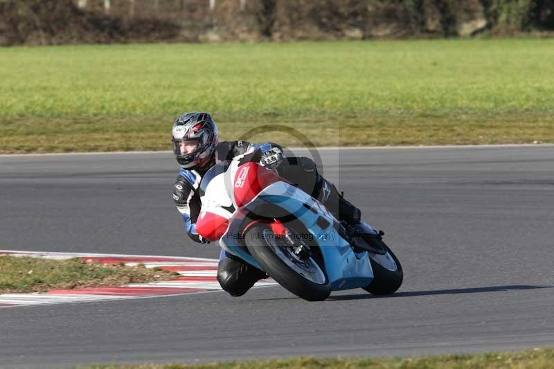 Motorcycle action photographs;Trackday digital images;event digital images;eventdigitalimages;no limits trackday;peter wileman photography;snetterton;snetterton circuit norfolk;snetterton photographs;trackday;trackday photos