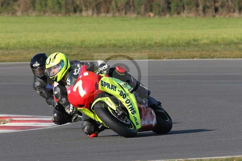 Motorcycle action photographs;Trackday digital images;event digital images;eventdigitalimages;no limits trackday;peter wileman photography;snetterton;snetterton circuit norfolk;snetterton photographs;trackday;trackday photos