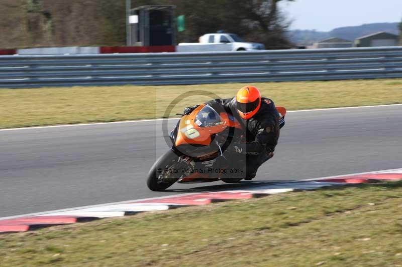 Motorcycle action photographs;Trackday digital images;event digital images;eventdigitalimages;no limits trackday;peter wileman photography;snetterton;snetterton circuit norfolk;snetterton photographs;trackday;trackday photos