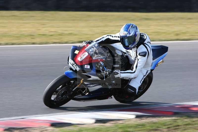 Motorcycle action photographs;Trackday digital images;event digital images;eventdigitalimages;no limits trackday;peter wileman photography;snetterton;snetterton circuit norfolk;snetterton photographs;trackday;trackday photos