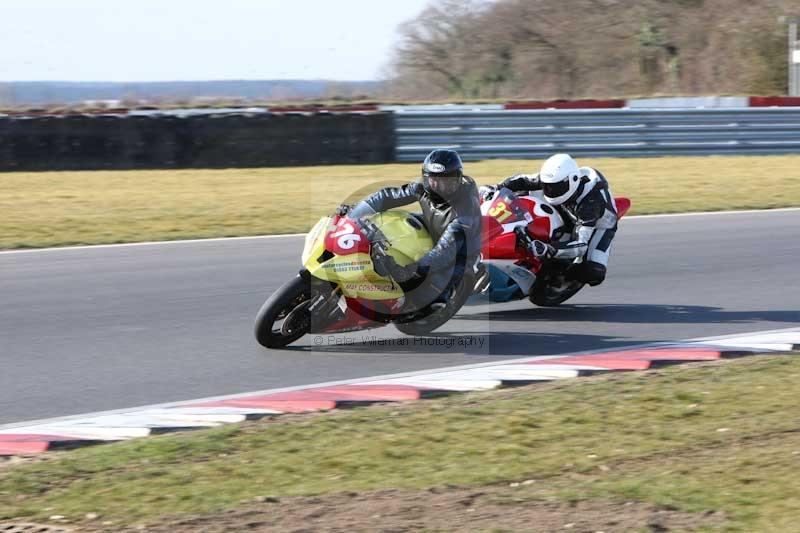 Motorcycle action photographs;Trackday digital images;event digital images;eventdigitalimages;no limits trackday;peter wileman photography;snetterton;snetterton circuit norfolk;snetterton photographs;trackday;trackday photos