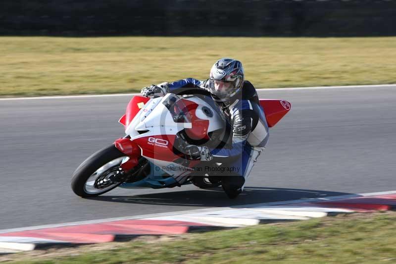Motorcycle action photographs;Trackday digital images;event digital images;eventdigitalimages;no limits trackday;peter wileman photography;snetterton;snetterton circuit norfolk;snetterton photographs;trackday;trackday photos