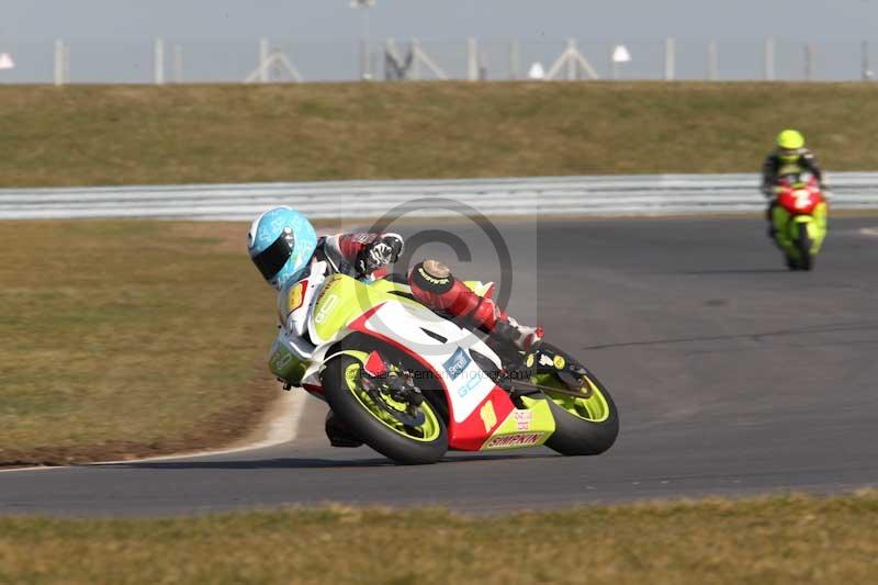 Motorcycle action photographs;Trackday digital images;event digital images;eventdigitalimages;no limits trackday;peter wileman photography;snetterton;snetterton circuit norfolk;snetterton photographs;trackday;trackday photos