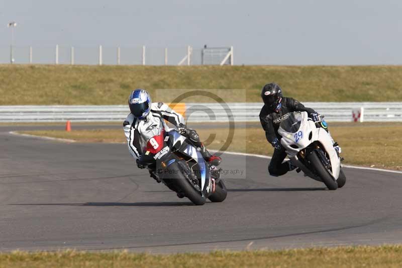 Motorcycle action photographs;Trackday digital images;event digital images;eventdigitalimages;no limits trackday;peter wileman photography;snetterton;snetterton circuit norfolk;snetterton photographs;trackday;trackday photos