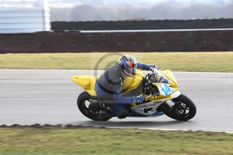 Motorcycle action photographs;Trackday digital images;event digital images;eventdigitalimages;no limits trackday;peter wileman photography;snetterton;snetterton circuit norfolk;snetterton photographs;trackday;trackday photos