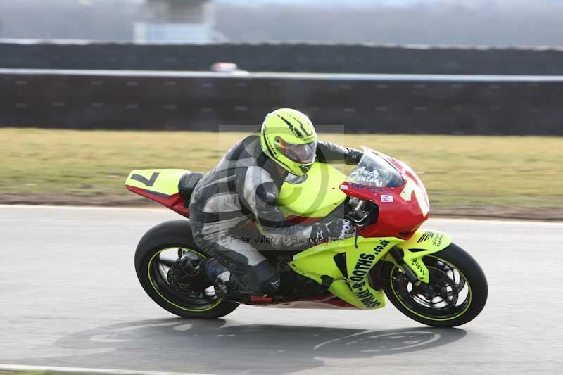 Motorcycle action photographs;Trackday digital images;event digital images;eventdigitalimages;no limits trackday;peter wileman photography;snetterton;snetterton circuit norfolk;snetterton photographs;trackday;trackday photos