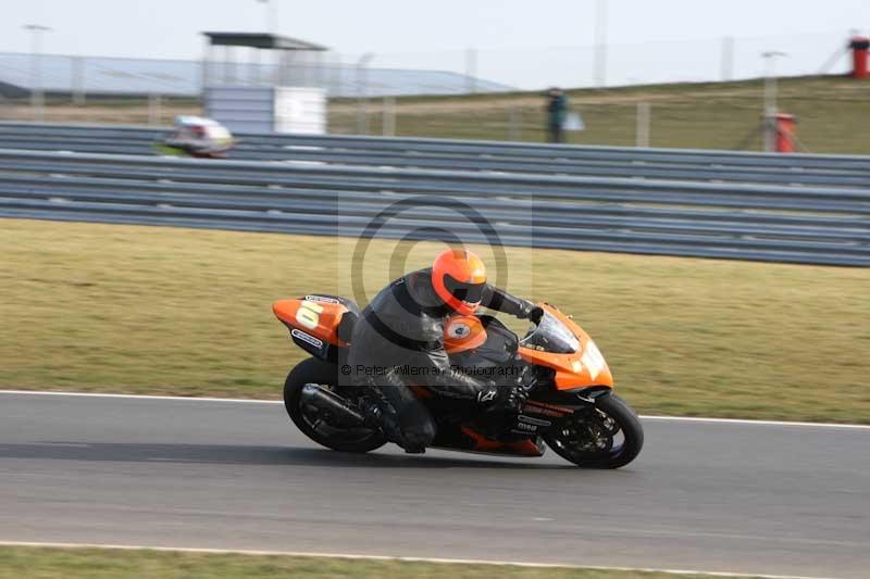 Motorcycle action photographs;Trackday digital images;event digital images;eventdigitalimages;no limits trackday;peter wileman photography;snetterton;snetterton circuit norfolk;snetterton photographs;trackday;trackday photos