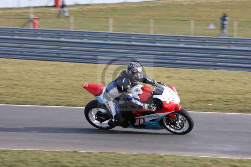 Motorcycle action photographs;Trackday digital images;event digital images;eventdigitalimages;no limits trackday;peter wileman photography;snetterton;snetterton circuit norfolk;snetterton photographs;trackday;trackday photos