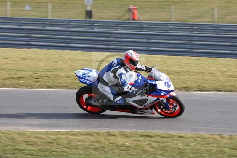 Motorcycle action photographs;Trackday digital images;event digital images;eventdigitalimages;no limits trackday;peter wileman photography;snetterton;snetterton circuit norfolk;snetterton photographs;trackday;trackday photos