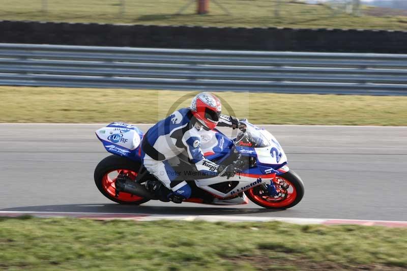 Motorcycle action photographs;Trackday digital images;event digital images;eventdigitalimages;no limits trackday;peter wileman photography;snetterton;snetterton circuit norfolk;snetterton photographs;trackday;trackday photos