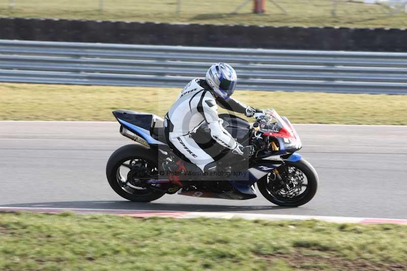 Motorcycle action photographs;Trackday digital images;event digital images;eventdigitalimages;no limits trackday;peter wileman photography;snetterton;snetterton circuit norfolk;snetterton photographs;trackday;trackday photos