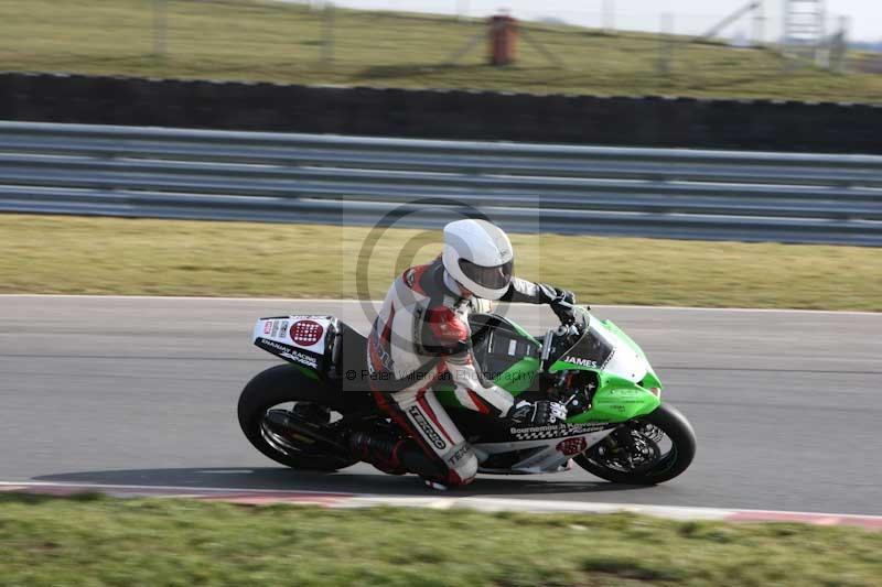 Motorcycle action photographs;Trackday digital images;event digital images;eventdigitalimages;no limits trackday;peter wileman photography;snetterton;snetterton circuit norfolk;snetterton photographs;trackday;trackday photos