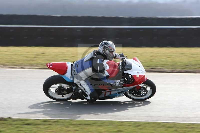 Motorcycle action photographs;Trackday digital images;event digital images;eventdigitalimages;no limits trackday;peter wileman photography;snetterton;snetterton circuit norfolk;snetterton photographs;trackday;trackday photos