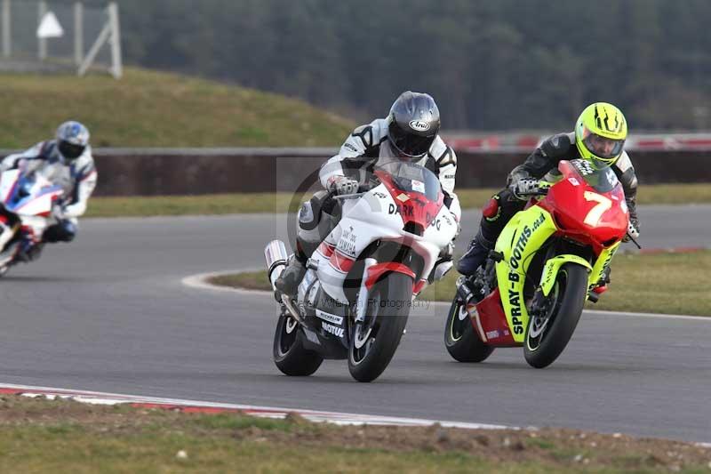 Motorcycle action photographs;Trackday digital images;event digital images;eventdigitalimages;no limits trackday;peter wileman photography;snetterton;snetterton circuit norfolk;snetterton photographs;trackday;trackday photos