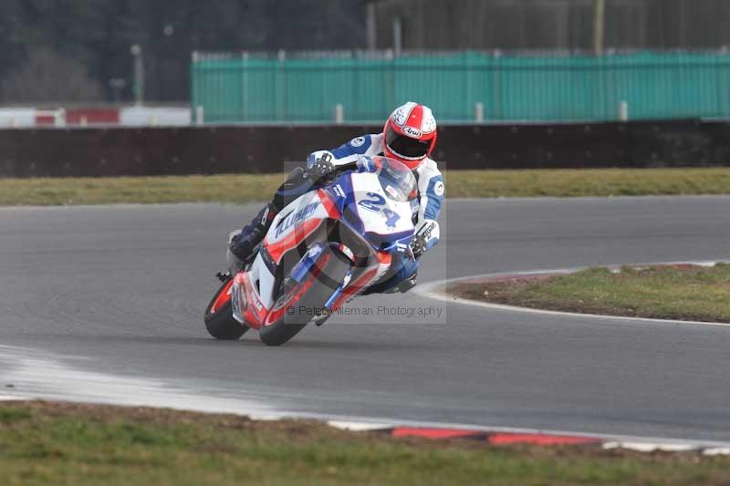 Motorcycle action photographs;Trackday digital images;event digital images;eventdigitalimages;no limits trackday;peter wileman photography;snetterton;snetterton circuit norfolk;snetterton photographs;trackday;trackday photos