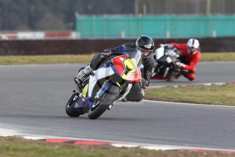 Motorcycle action photographs;Trackday digital images;event digital images;eventdigitalimages;no limits trackday;peter wileman photography;snetterton;snetterton circuit norfolk;snetterton photographs;trackday;trackday photos