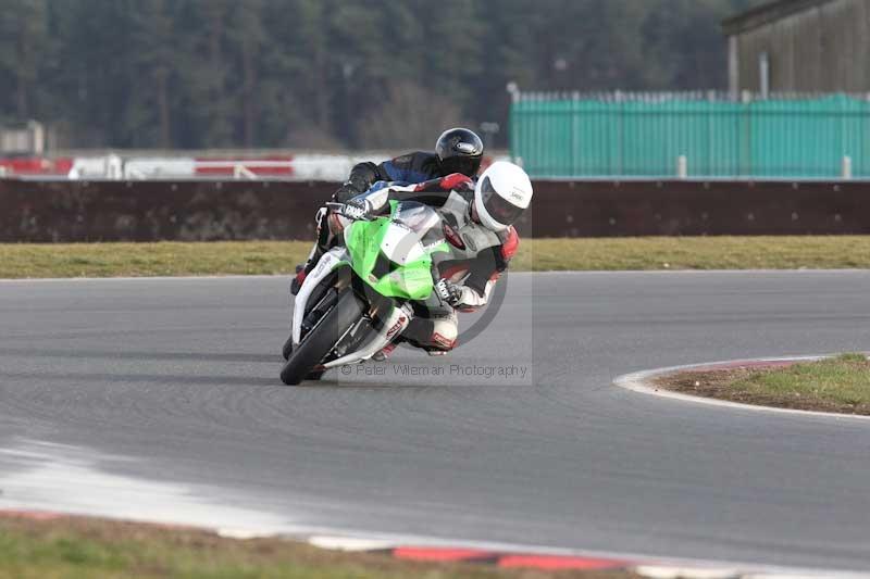 Motorcycle action photographs;Trackday digital images;event digital images;eventdigitalimages;no limits trackday;peter wileman photography;snetterton;snetterton circuit norfolk;snetterton photographs;trackday;trackday photos