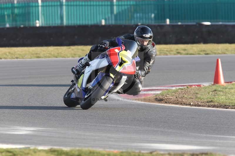 Motorcycle action photographs;Trackday digital images;event digital images;eventdigitalimages;no limits trackday;peter wileman photography;snetterton;snetterton circuit norfolk;snetterton photographs;trackday;trackday photos