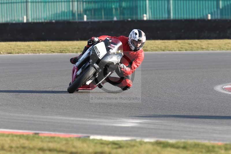 Motorcycle action photographs;Trackday digital images;event digital images;eventdigitalimages;no limits trackday;peter wileman photography;snetterton;snetterton circuit norfolk;snetterton photographs;trackday;trackday photos