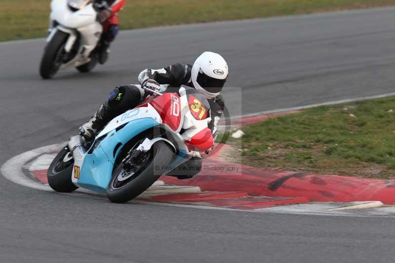Motorcycle action photographs;Trackday digital images;event digital images;eventdigitalimages;no limits trackday;peter wileman photography;snetterton;snetterton circuit norfolk;snetterton photographs;trackday;trackday photos