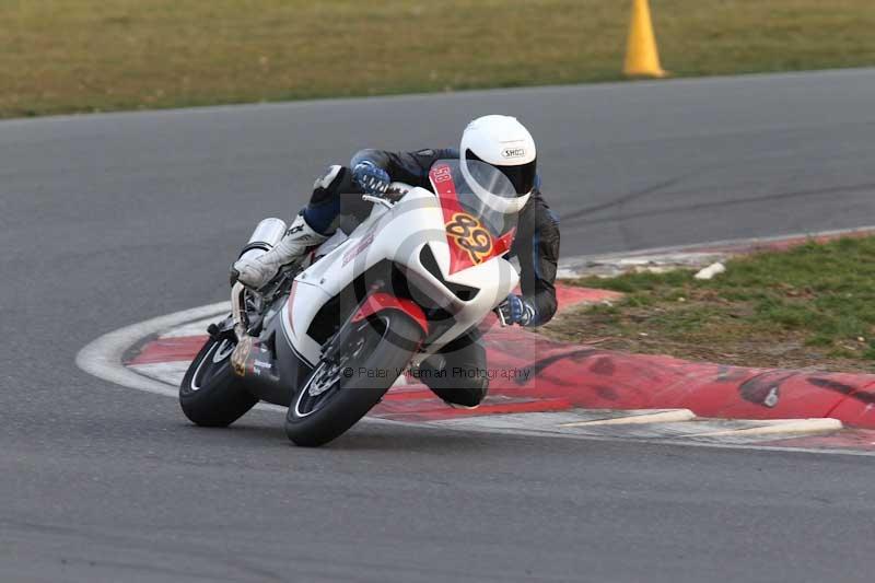 Motorcycle action photographs;Trackday digital images;event digital images;eventdigitalimages;no limits trackday;peter wileman photography;snetterton;snetterton circuit norfolk;snetterton photographs;trackday;trackday photos