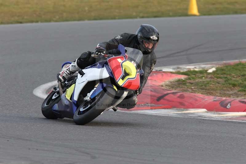 Motorcycle action photographs;Trackday digital images;event digital images;eventdigitalimages;no limits trackday;peter wileman photography;snetterton;snetterton circuit norfolk;snetterton photographs;trackday;trackday photos