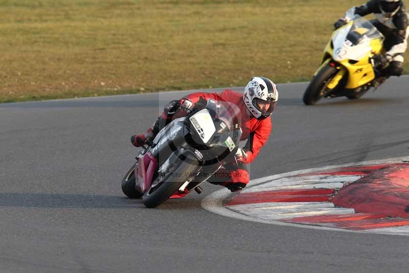 Motorcycle action photographs;Trackday digital images;event digital images;eventdigitalimages;no limits trackday;peter wileman photography;snetterton;snetterton circuit norfolk;snetterton photographs;trackday;trackday photos